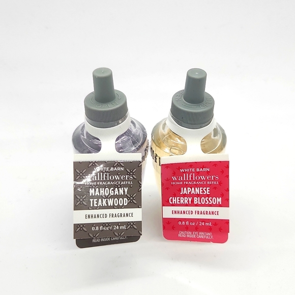 White Barn BBW Japanese Cherry Blossom & Mahogany Teakwood wallflowers Set - Picture 1 of 2